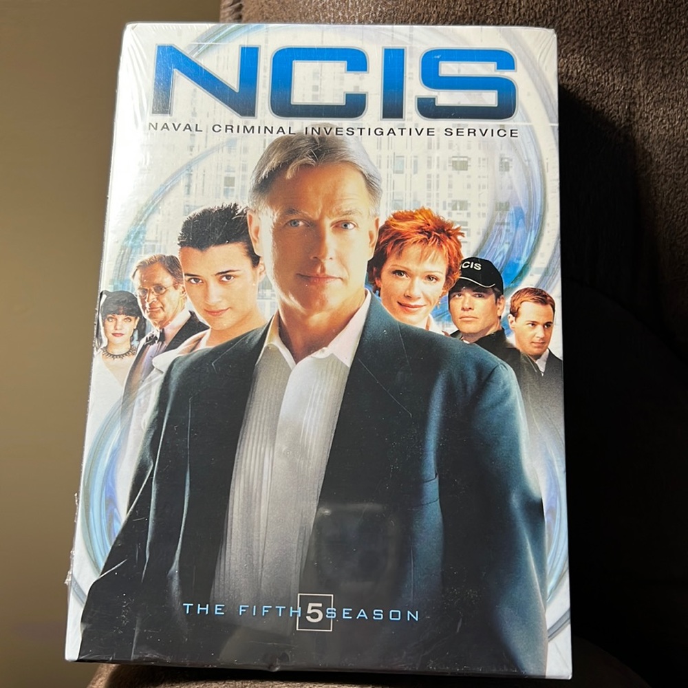 Unopened NCIS (Naval Criminal Investigative Service)The 5th Season